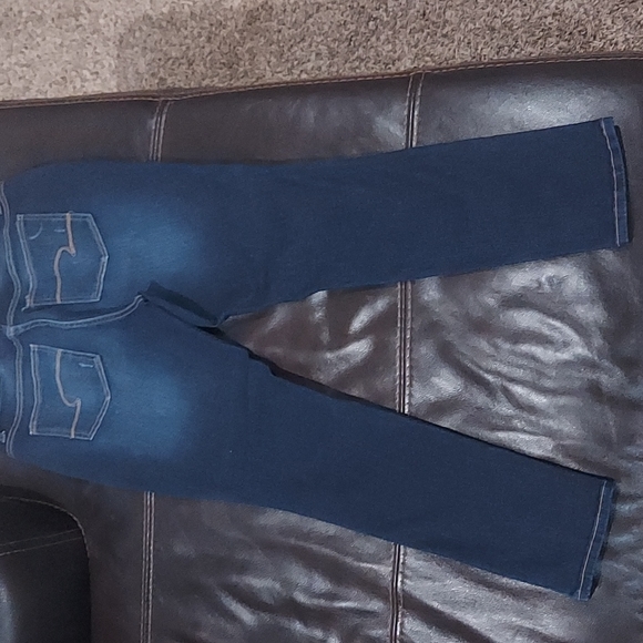 Dark stretchy denim skinnies. Worn a couple of times. Super comfy! - Picture 2 of 2